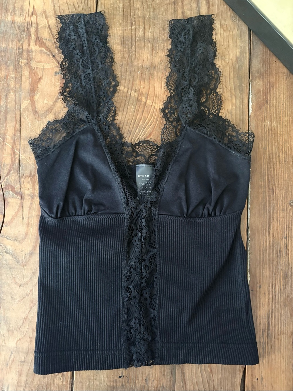 Dynamic Brand Black Lace-Trim Ribbed Tank Top